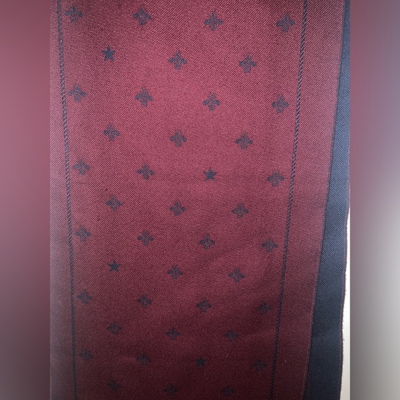 Gucci Scarf - Picture 8 of 8